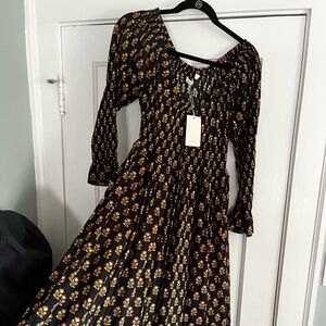 Doen / Dôen Kaira Dress, Noir Meadowsweet Floral (black and goldenrod), Sz Small